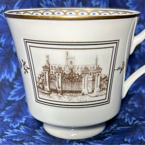 NOS Vintage Smithsonian Institution Tea Cup & Saucer by Woodmere 2005